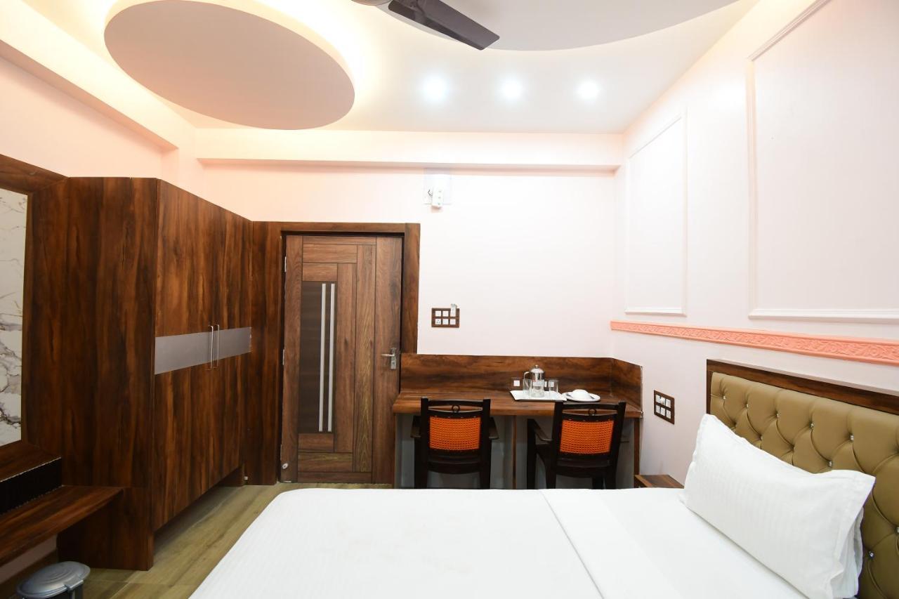 Hotel Sushree International Бхубанешвара Экстерьер фото