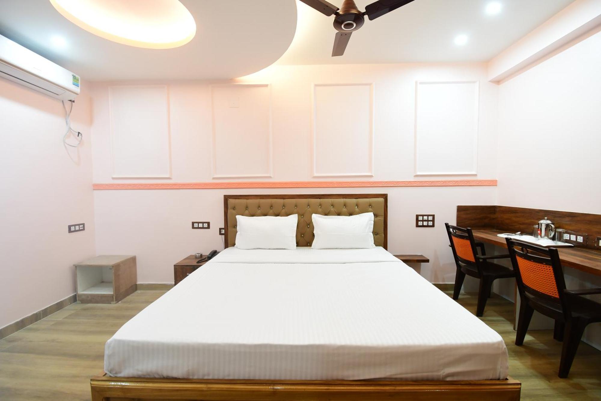 Hotel Sushree International Бхубанешвара Экстерьер фото
